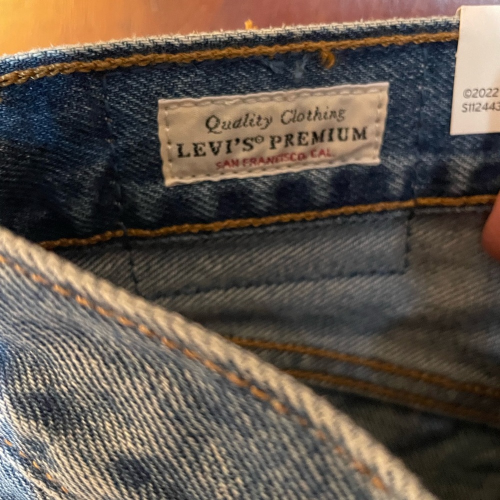 Levi’s 501 Flower Power crop jeans NWT - Picture 4 of 4